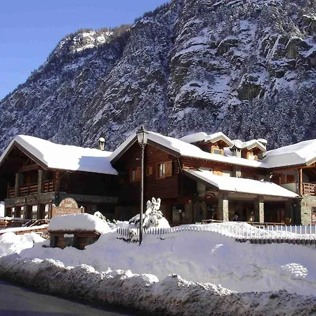 In Near Lift * Antey-Saint-André